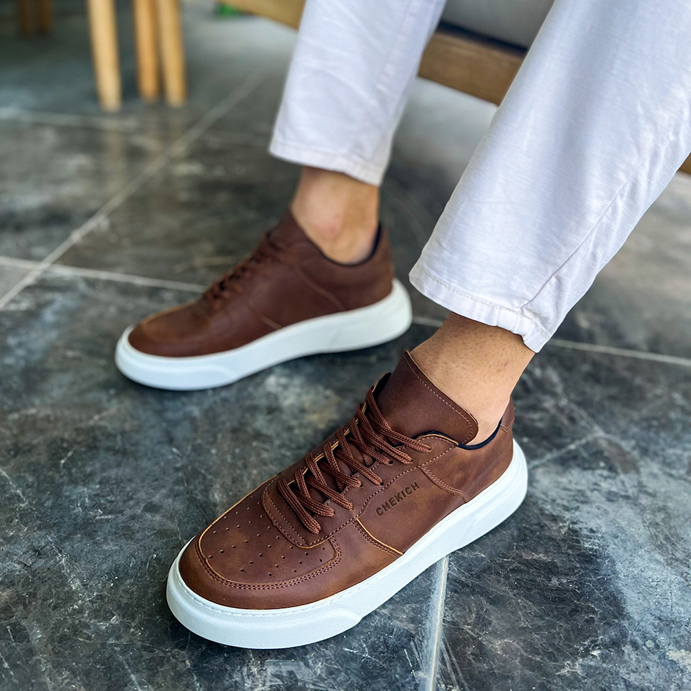mens tan nike sneakers